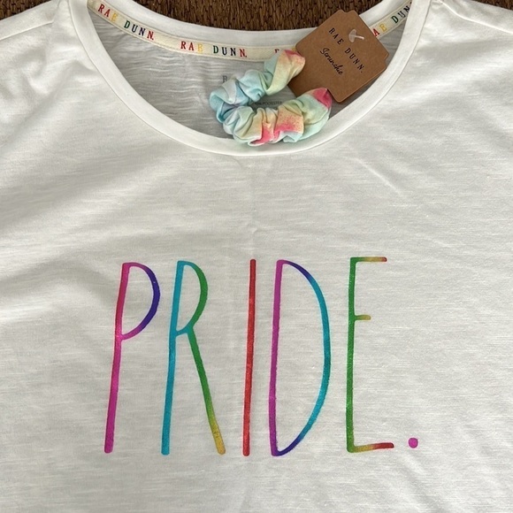 Rae Dunn Rainbow Pride Shirt with Tie Dye Scrunchie NWT Size L - Picture 12 of 12